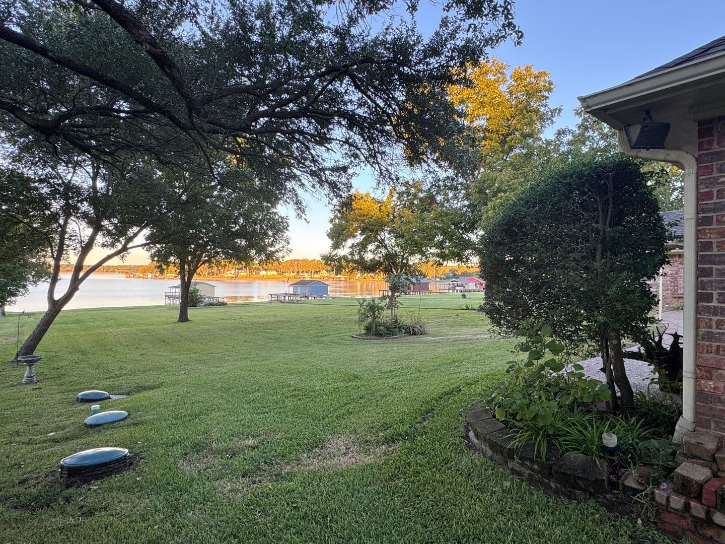 Flint House: 21184 Bay View Dr