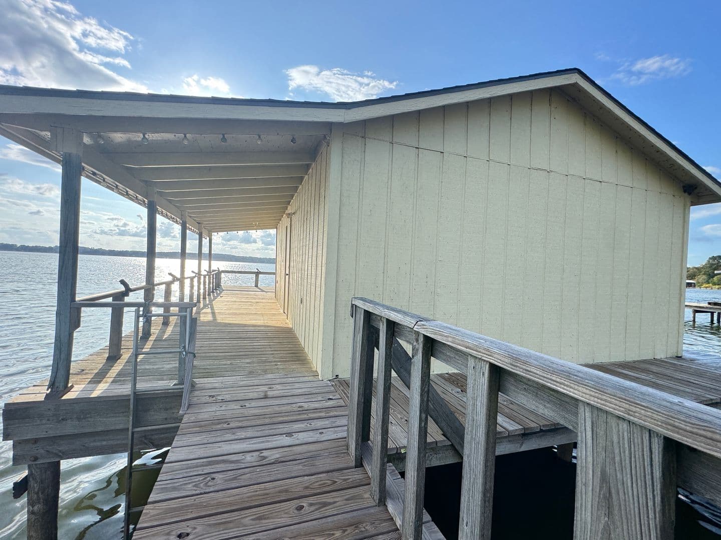 Flint House: 21184 Bay View Dr