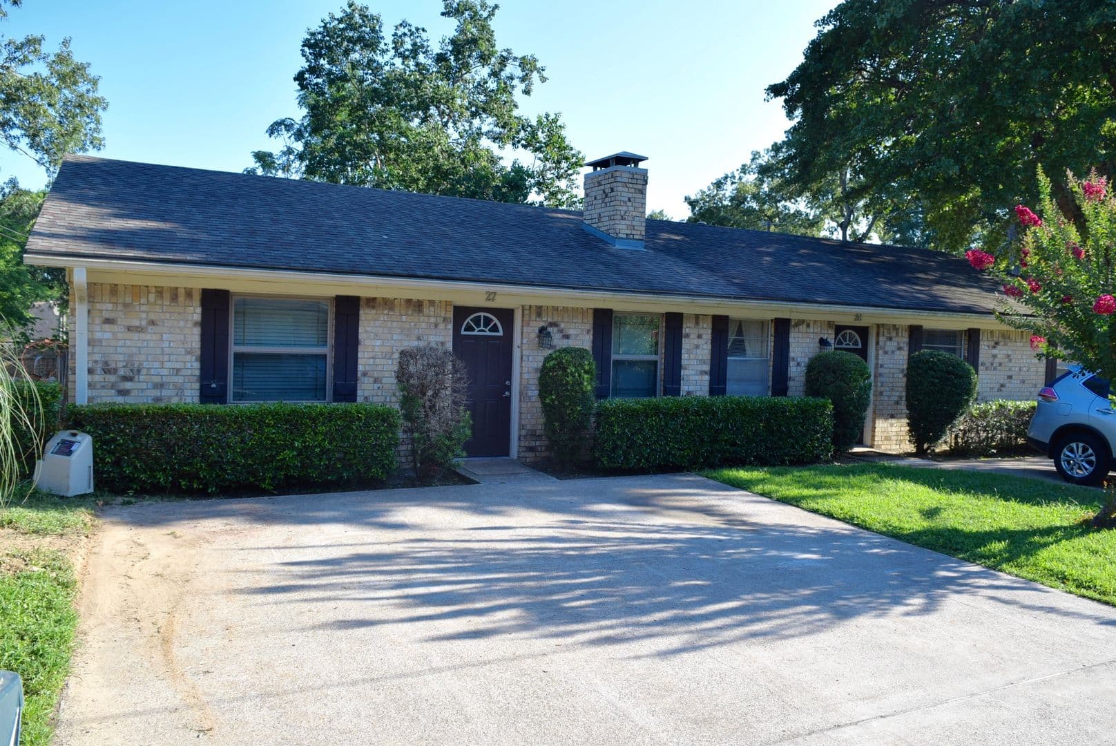 Tyler House: 8414 Cambridge Rd # C27