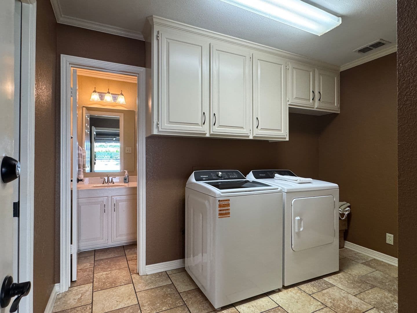 Flint House: 21184 Bay View Dr