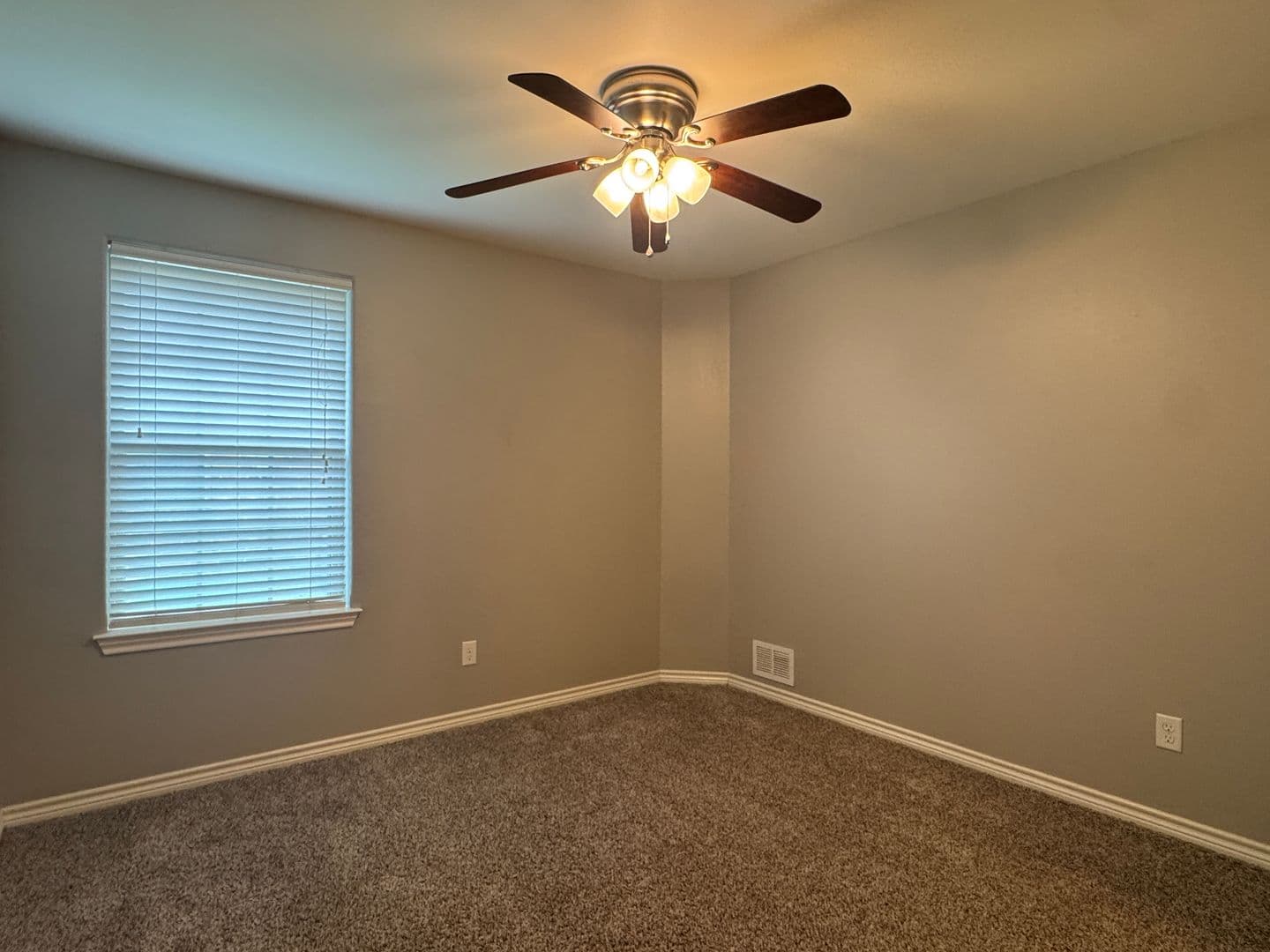 Bullard Apartment: 805 West Main