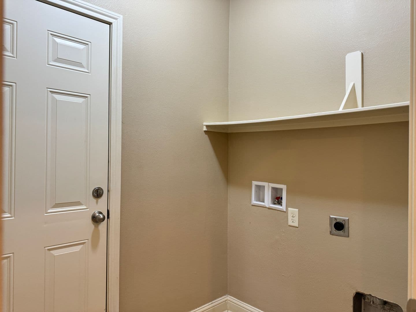 Tyler Multiplex: 9100 Shadow Oak Dr.