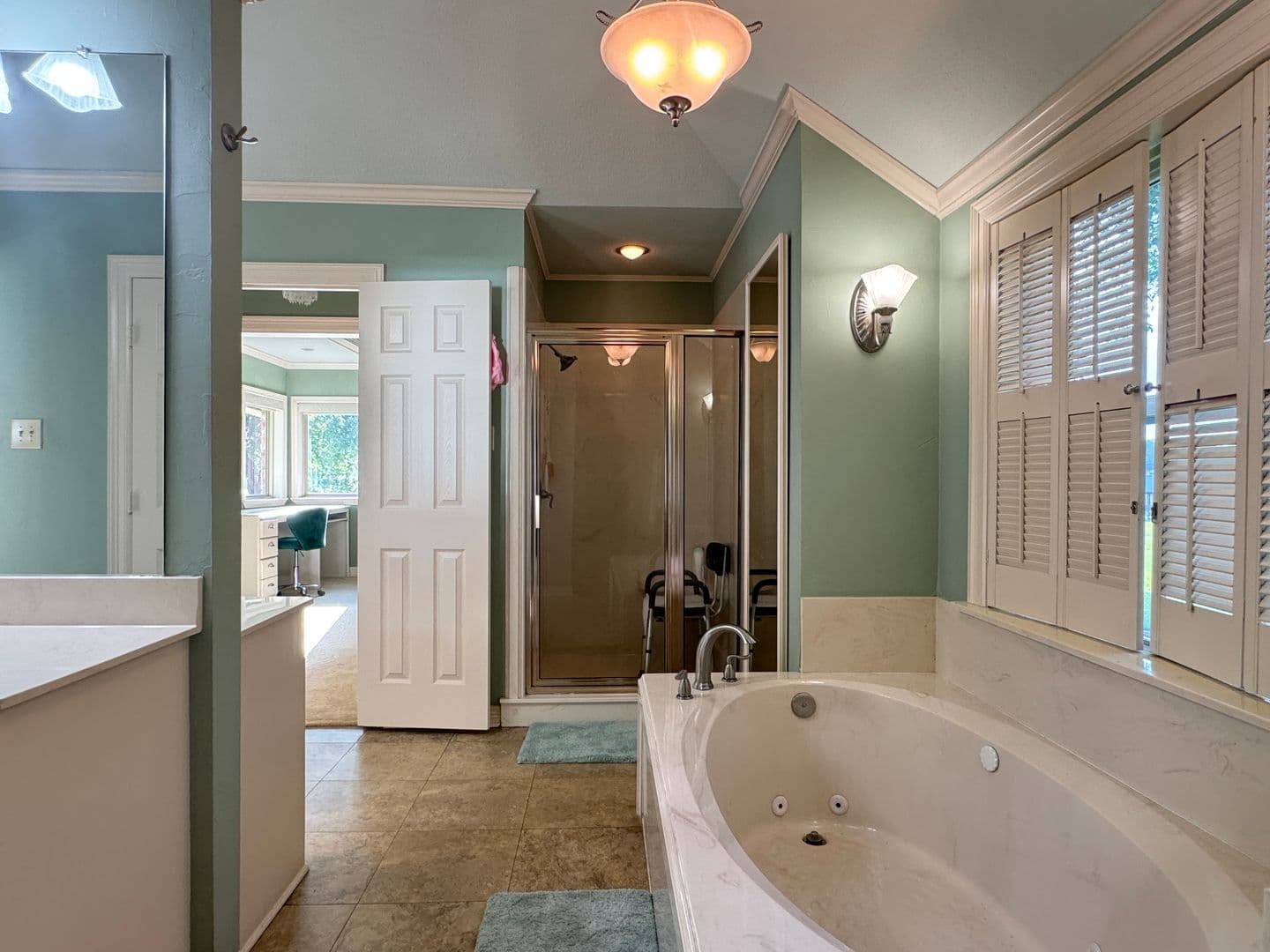 Flint House: 21184 Bay View Dr
