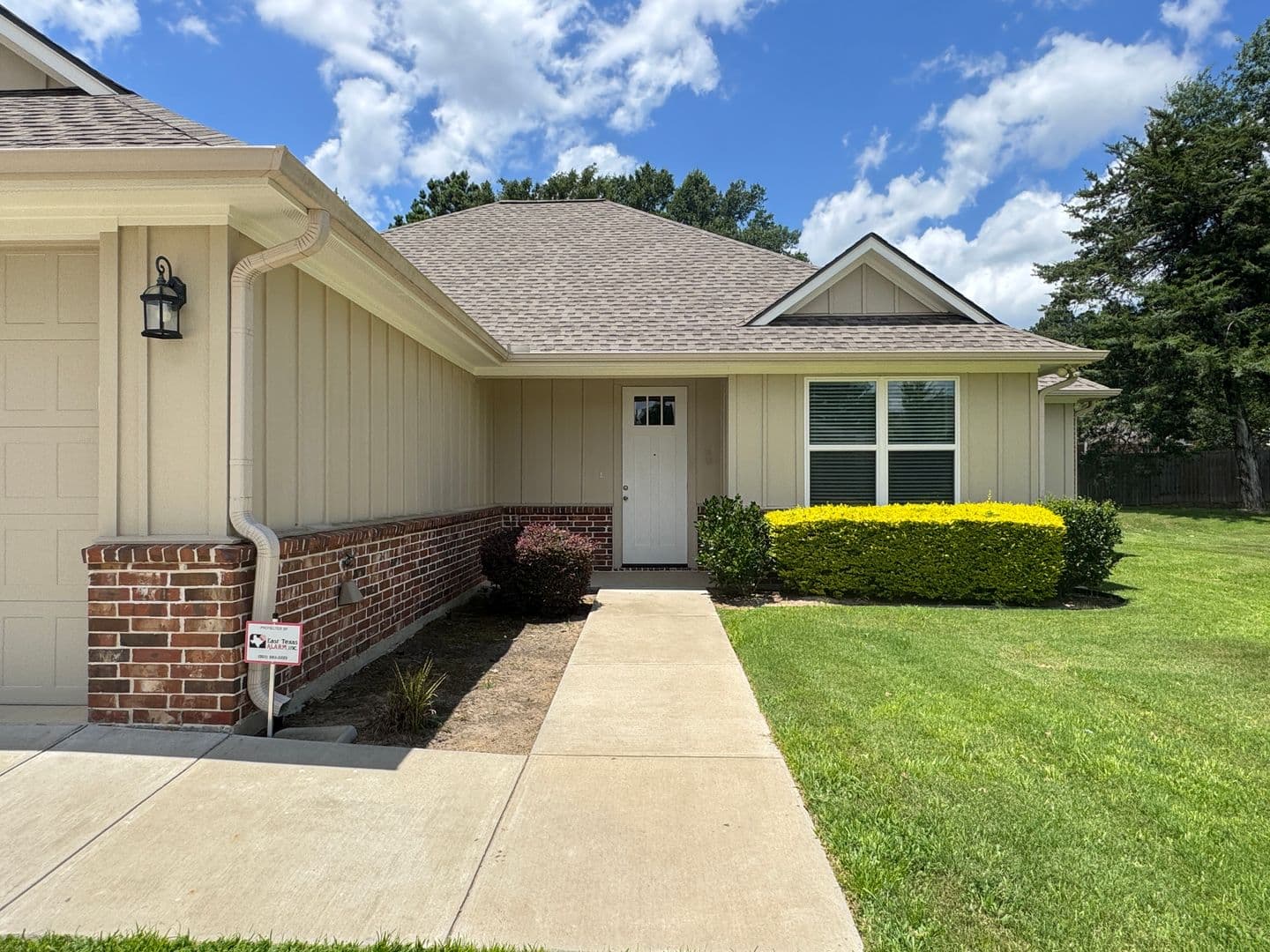 Tyler Apartment: 3704-3784 Cottage Park Cir.