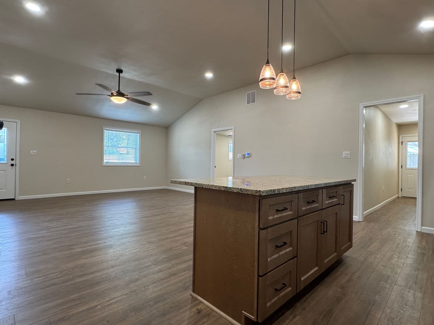 Hawkins Apartment: 410 W Front St