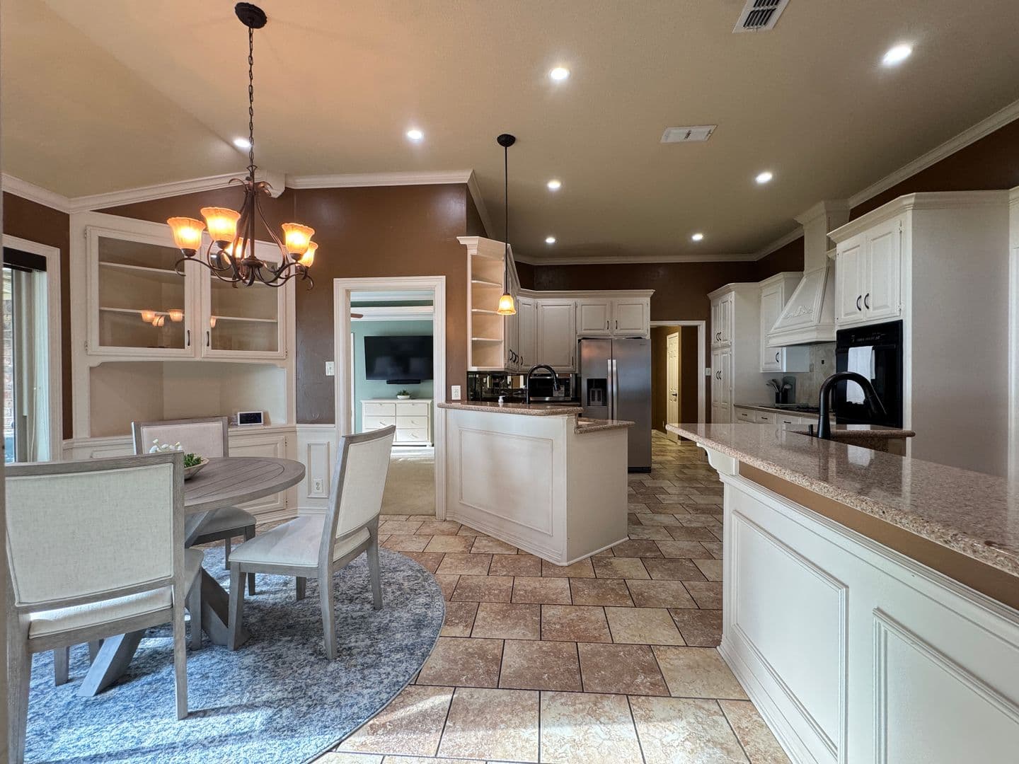 Flint House: 21184 Bay View Dr