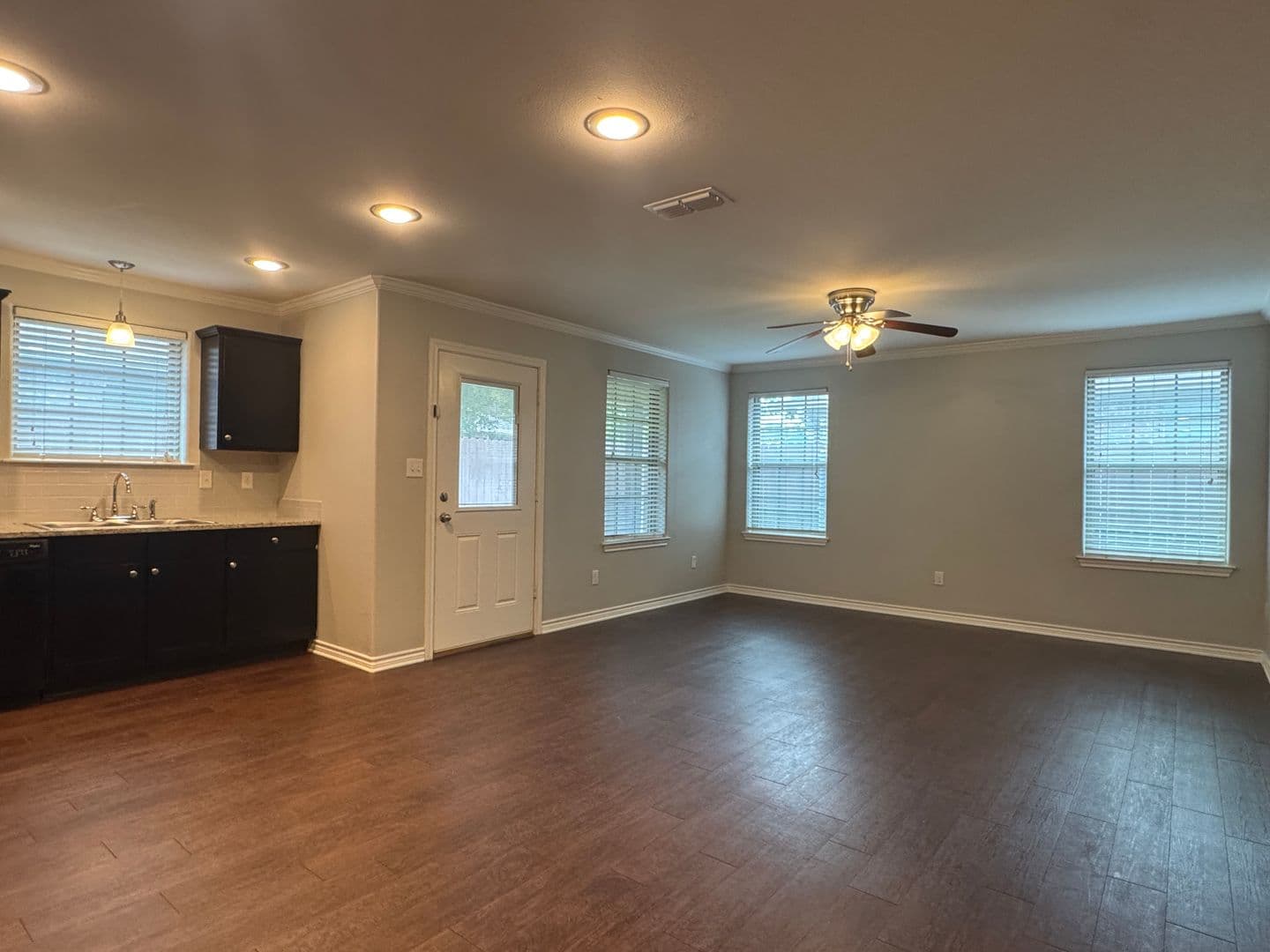Bullard Apartment: 805 West Main
