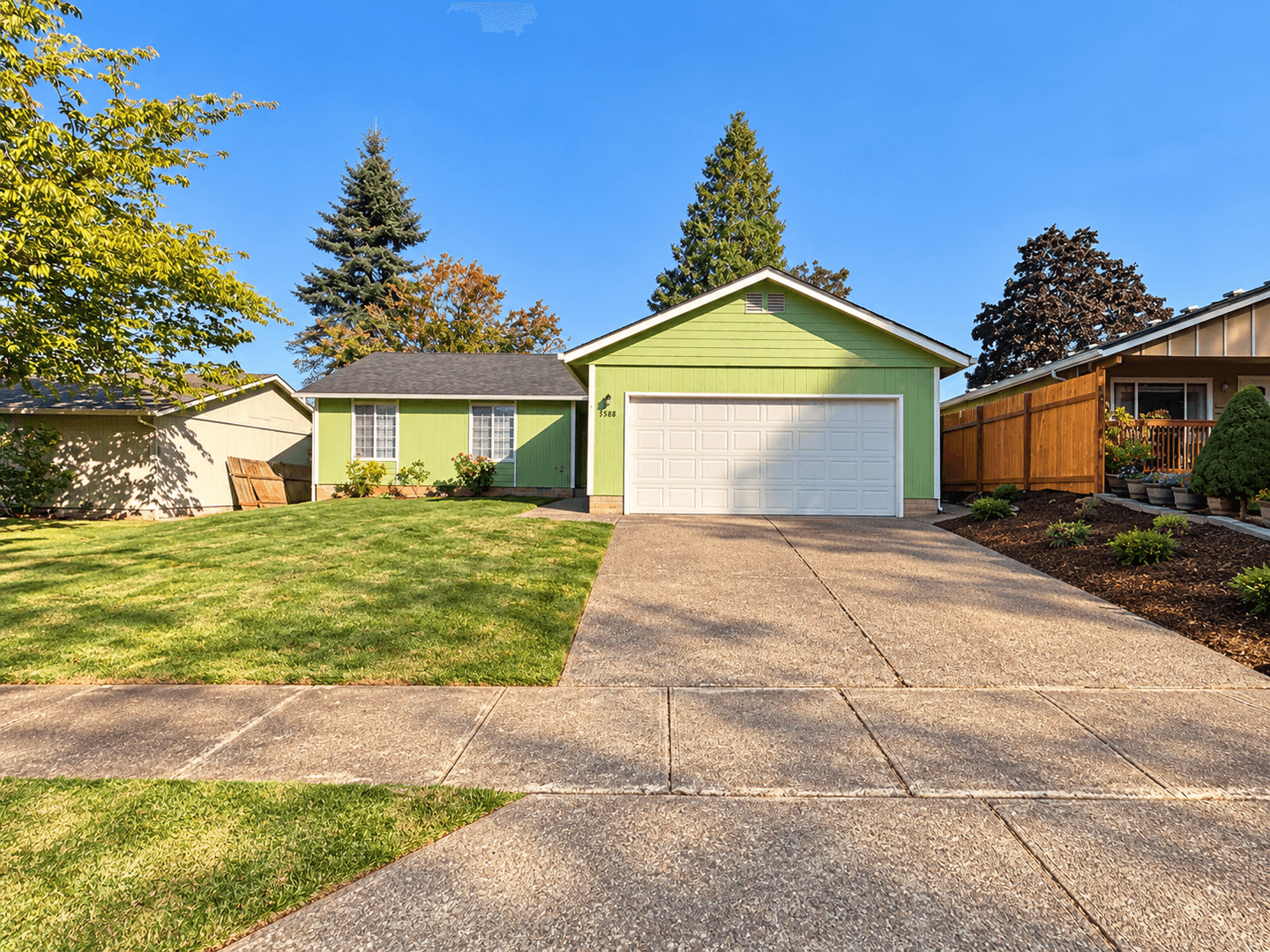 Salem House: 5588 Waln Creek Ct S