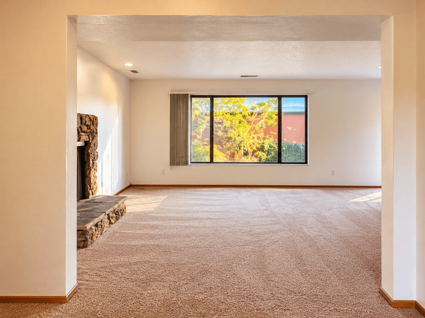 Salem Apartment: 5322 & 5324 Regan Court SE