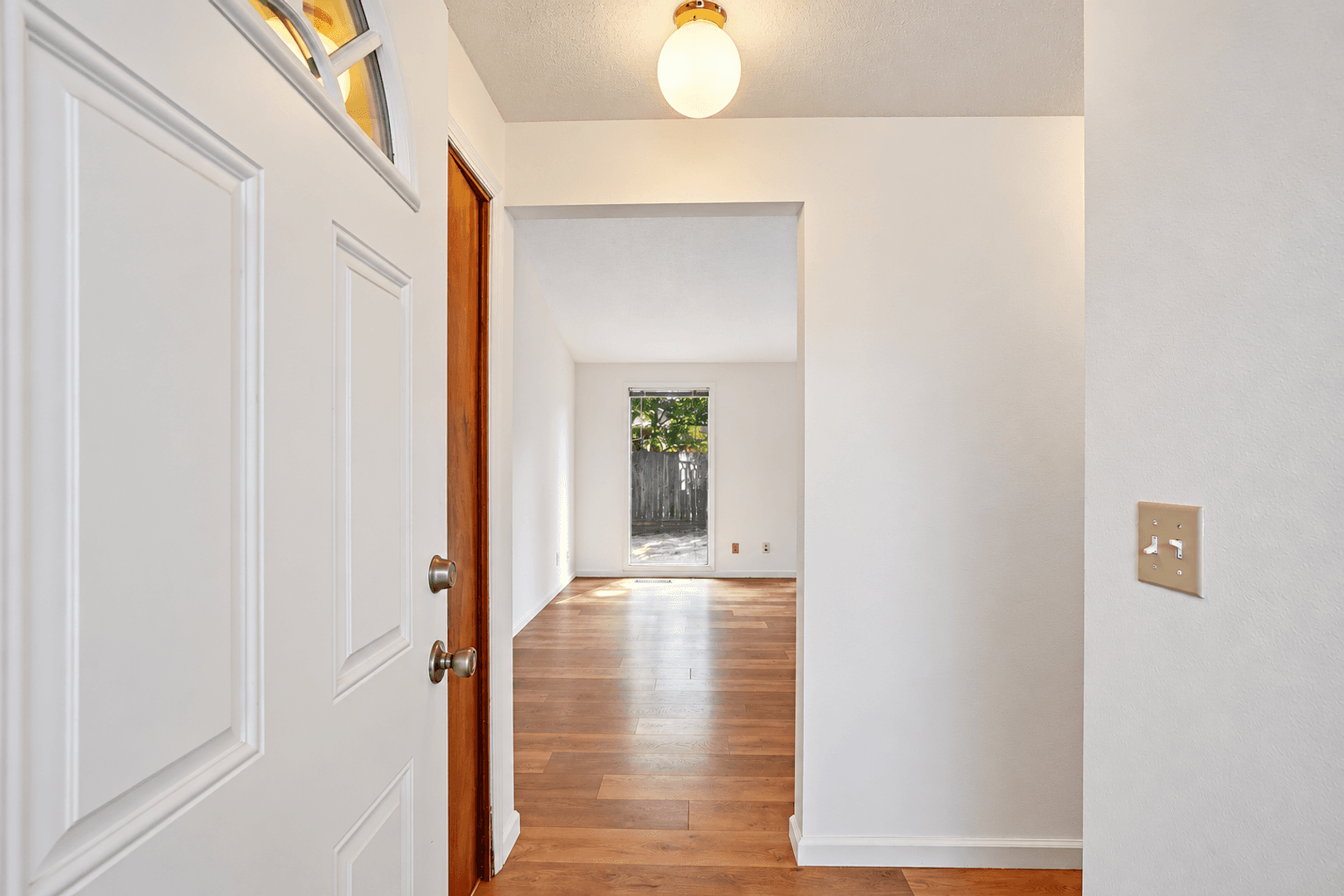 Salem House: 5588 Waln Creek Ct S