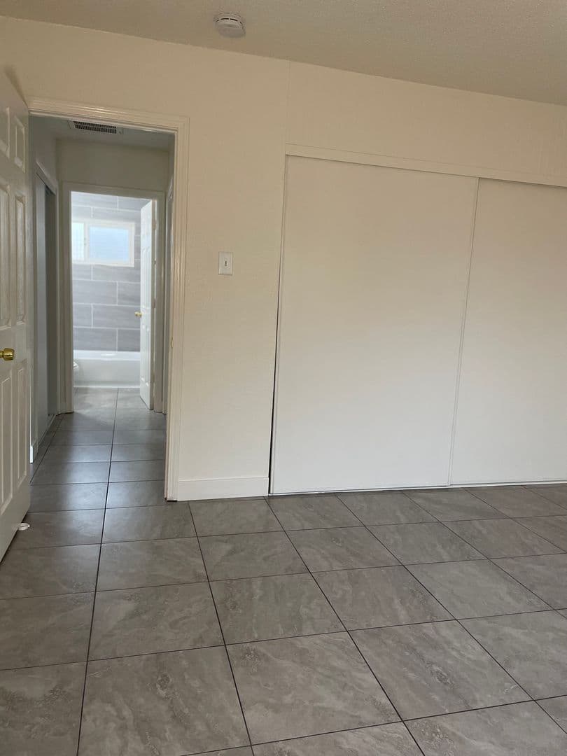 North Las Vegas Apartment: 2106 North Daley Street,