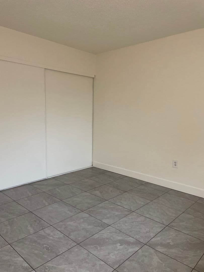 North Las Vegas Apartment: 2106 North Daley Street,