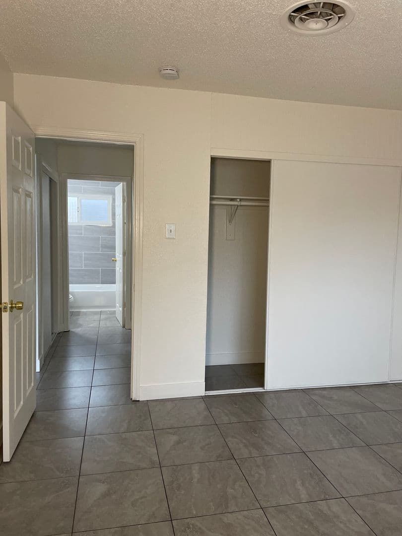 North Las Vegas Apartment: 2106 North Daley Street,