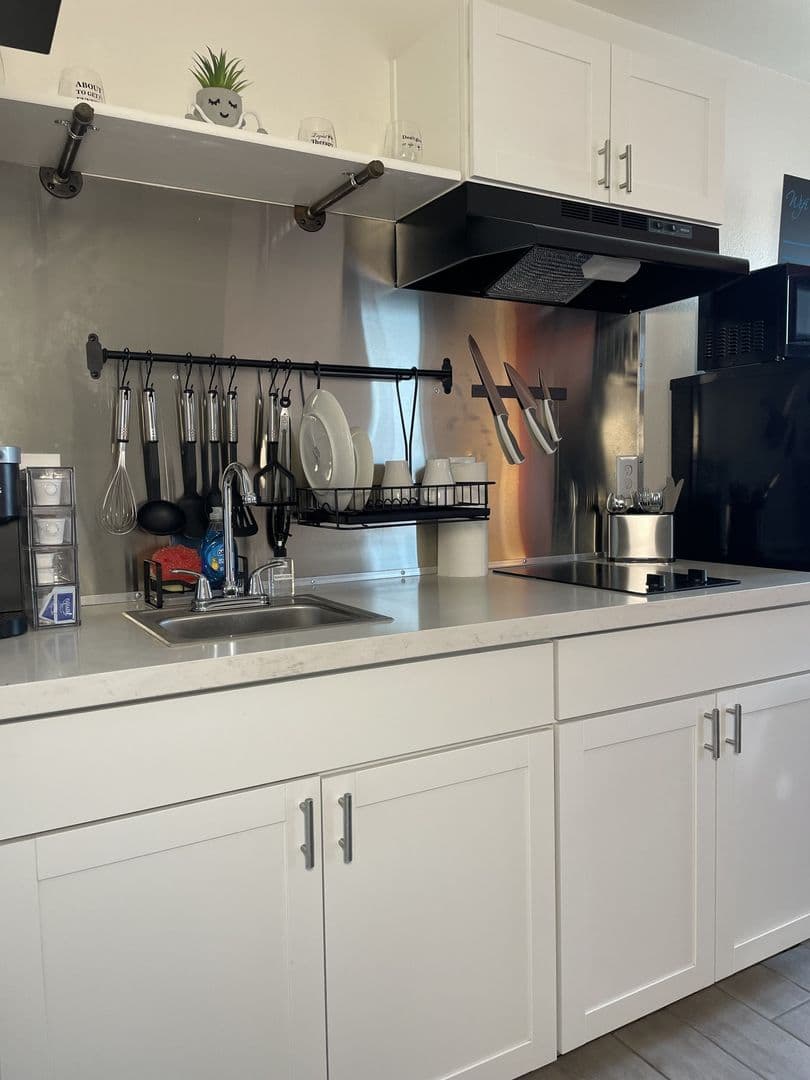 Las Vegas Apartment: 624 Stewart Avenue,