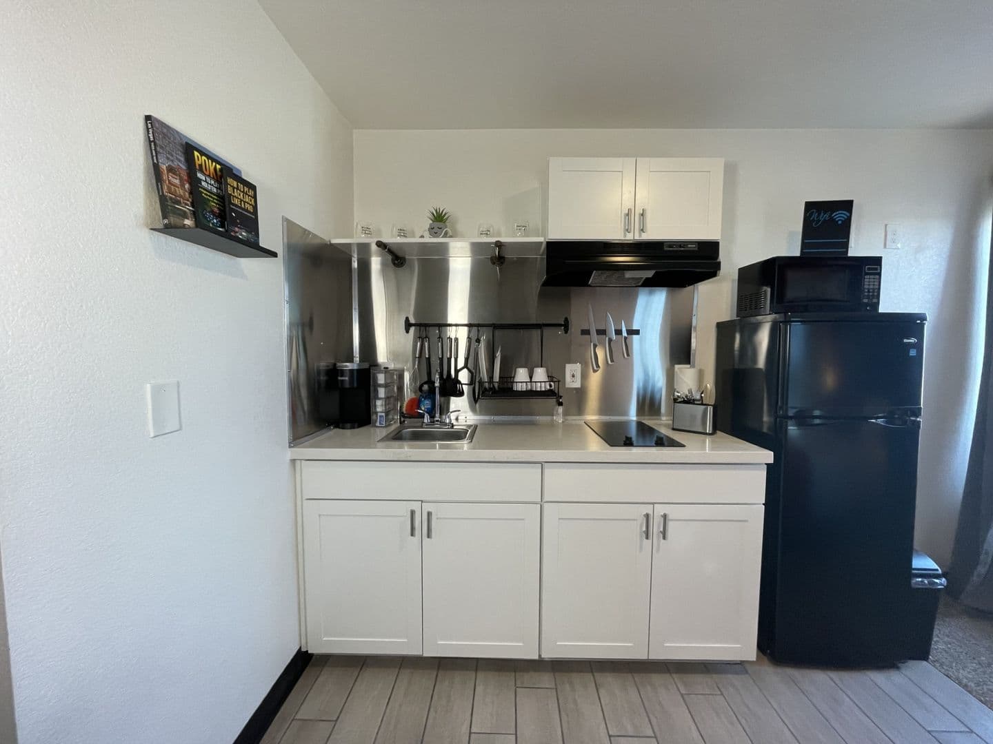 Las Vegas Apartment: 624 Stewart Avenue,
