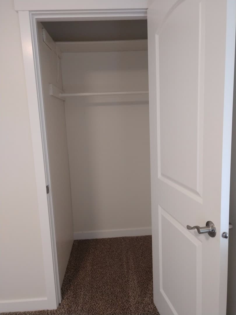 Burien Apartment: 1229 SW 126th Street