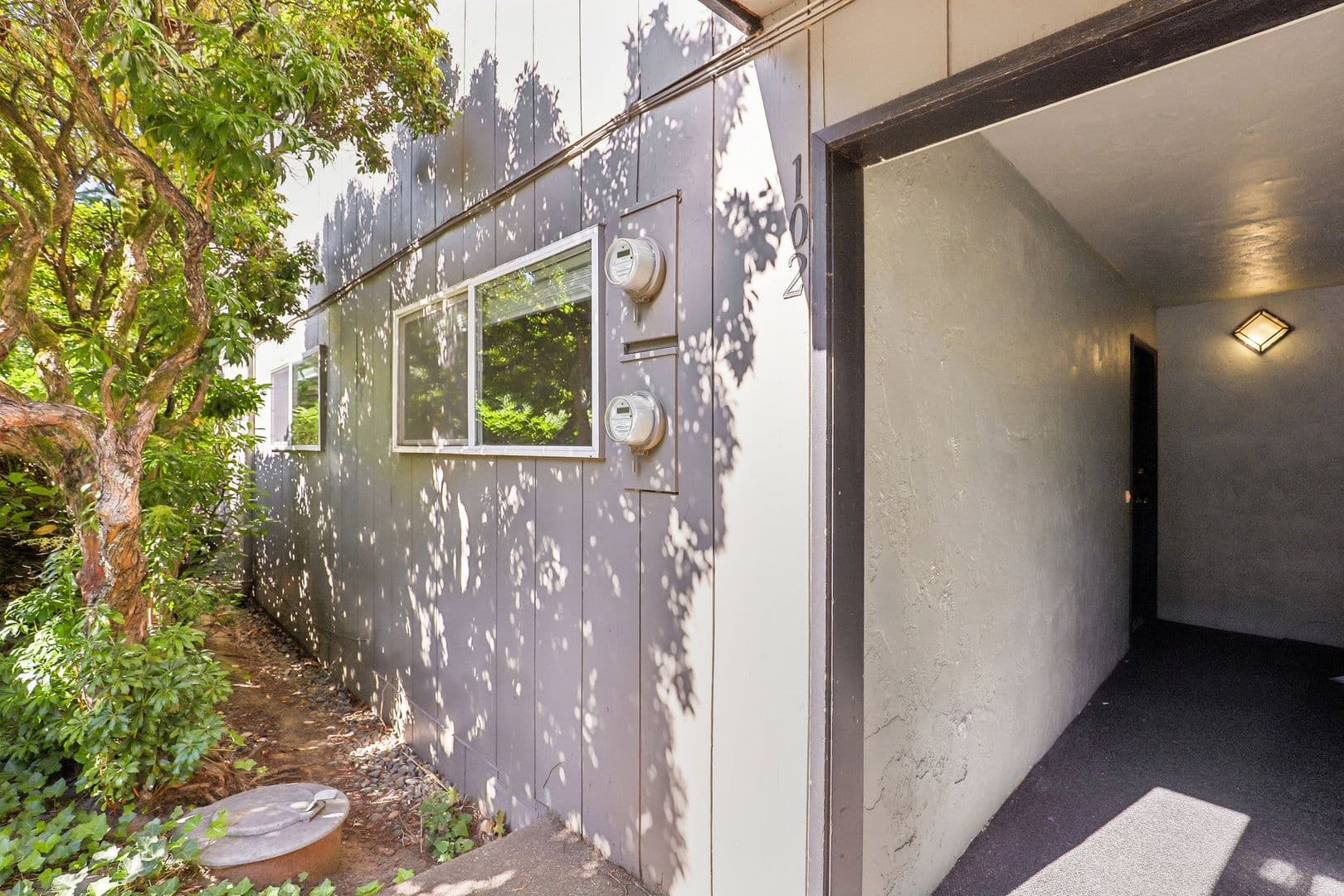 Portland Apartment: 6225-6235 SW Burlingame