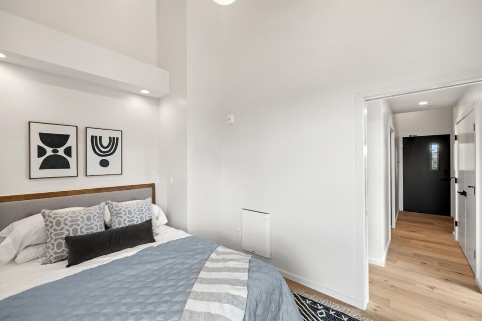 Portland Apartment: 1615 N Willis Blvd