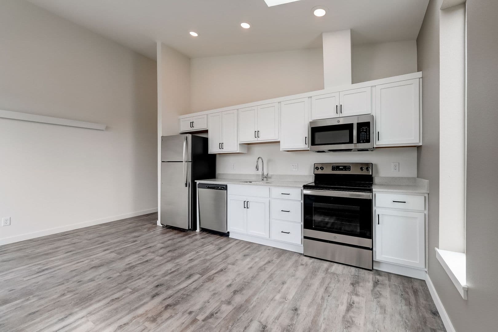 Portland Apartment: 4712 N Williams Ave