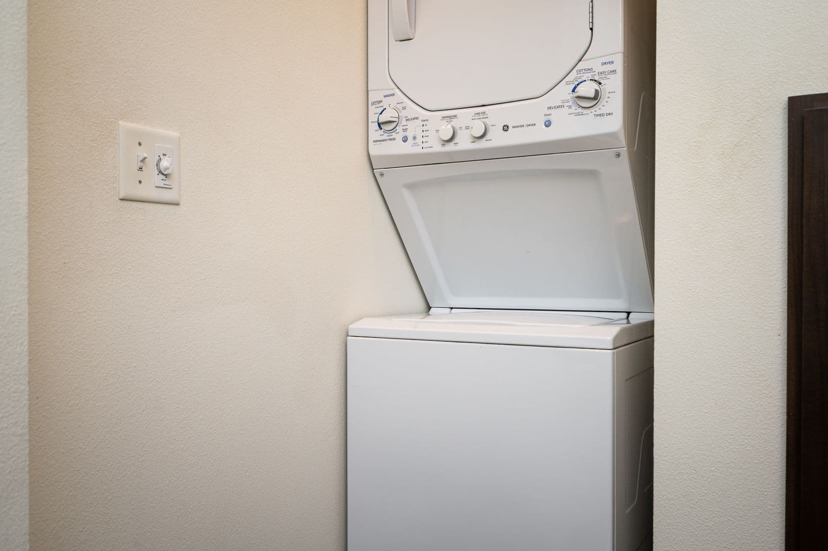 Portland Apartment: 455 NE 24th Ave