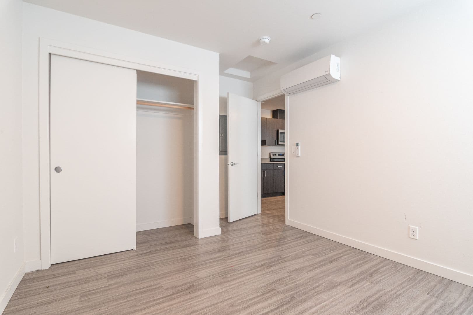 Portland Apartment: 4626 N Maryland