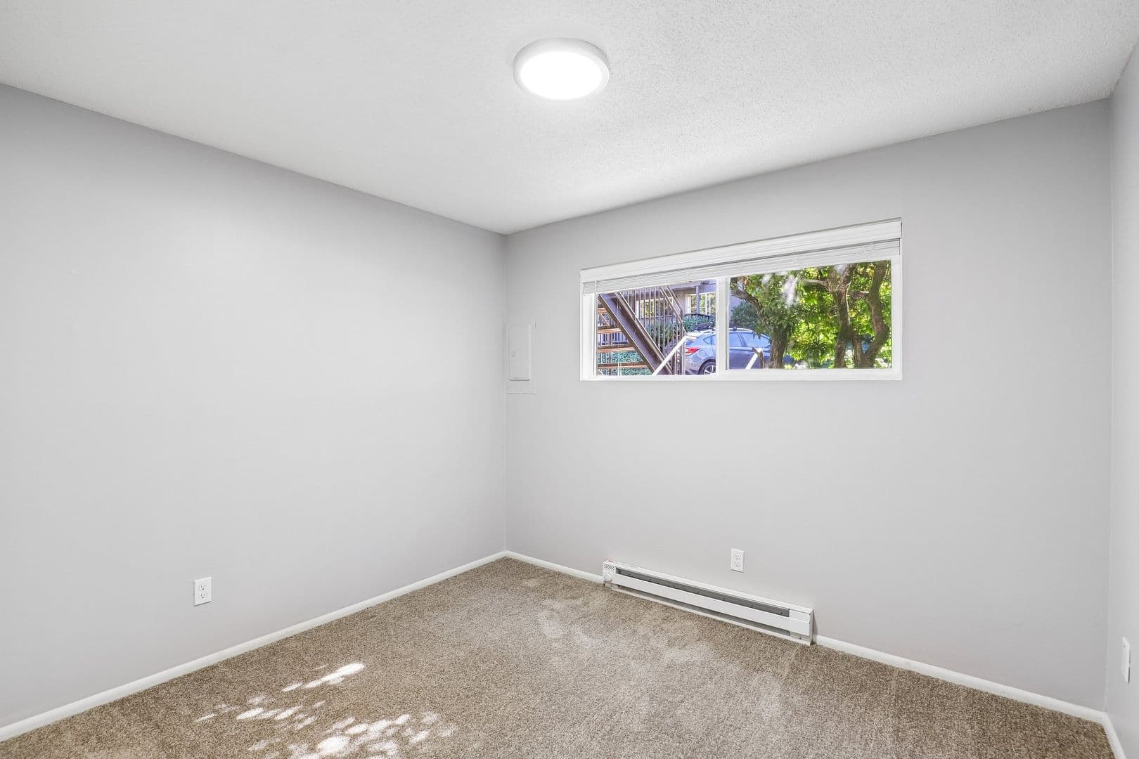 Portland Apartment: 6225-6235 SW Burlingame