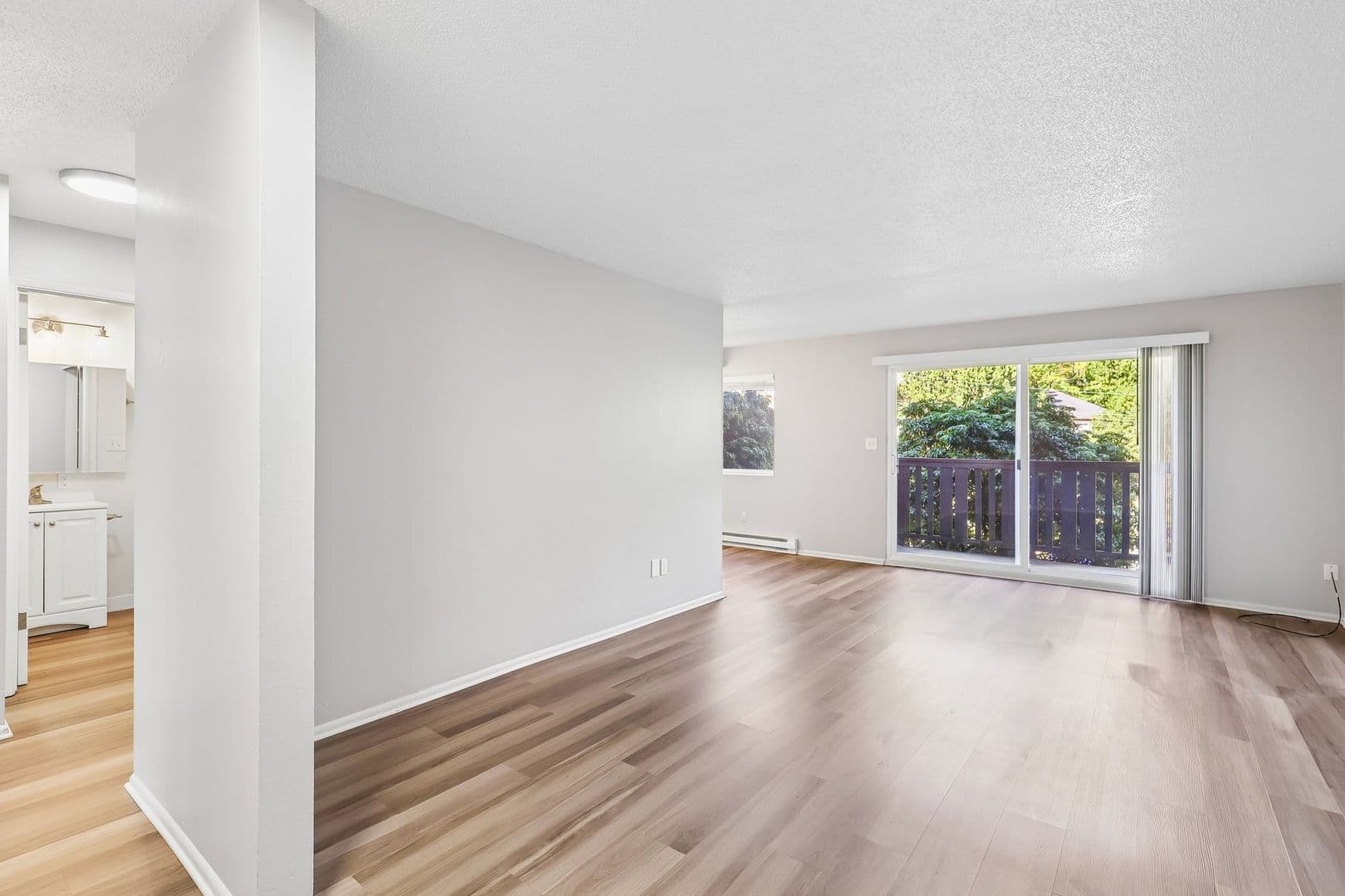 Portland Apartment: 6225-6235 SW Burlingame