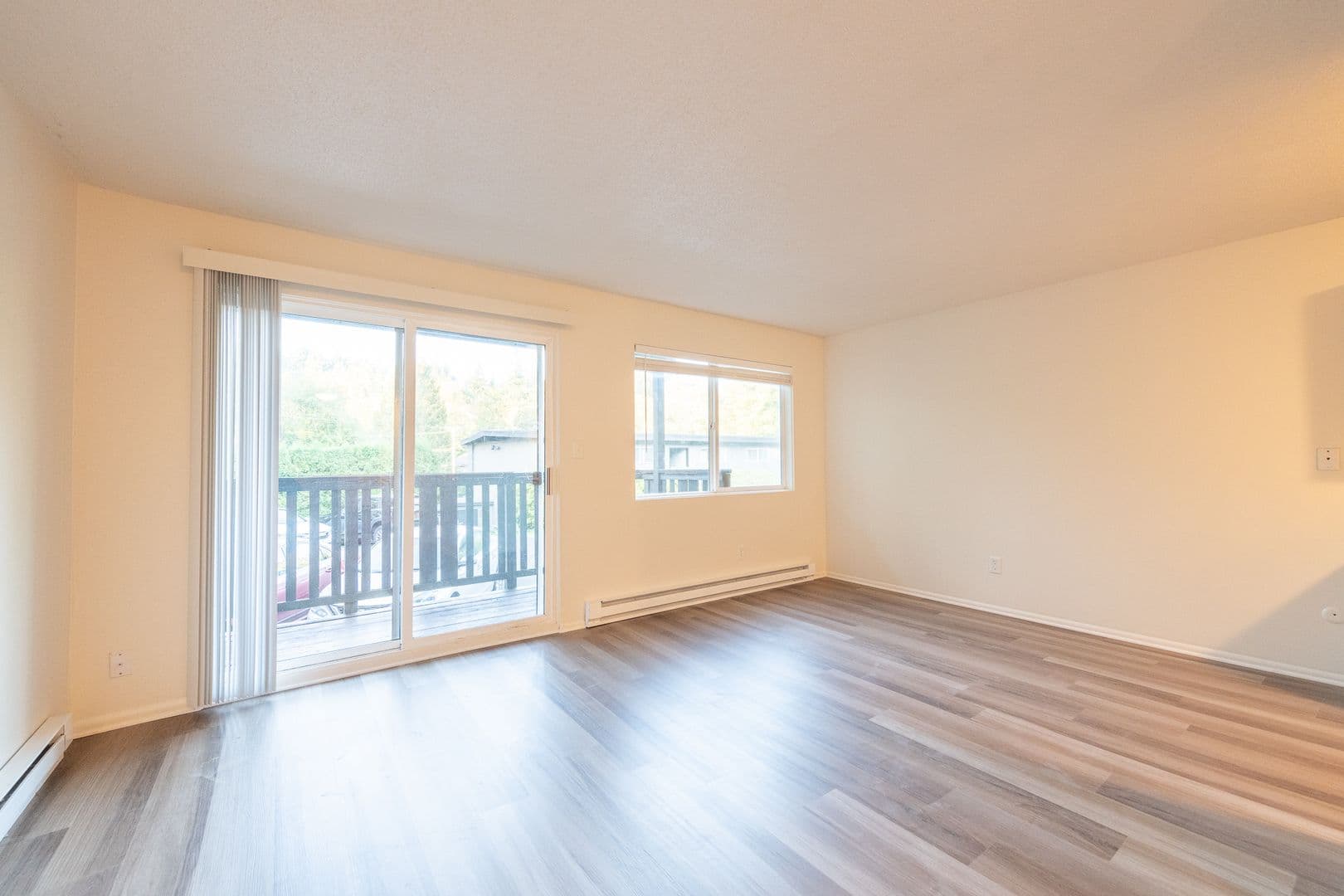 Portland Apartment: 6225-6235 SW Burlingame