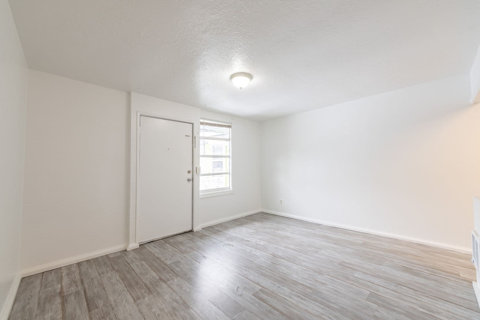 Portland Apartment: 5108-5120 NE Killingsworth