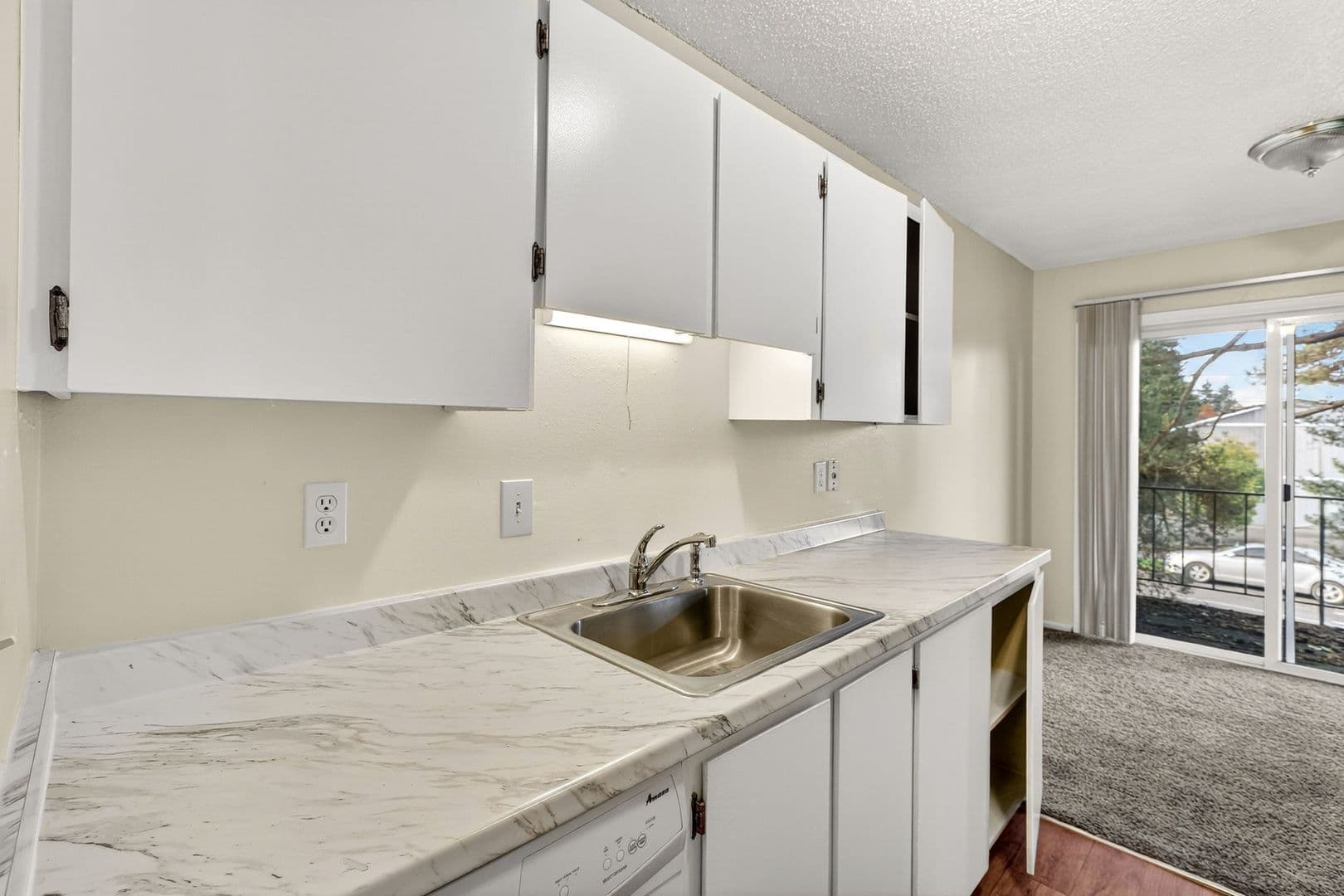 Portland Apartment: 9020-9038 N Central