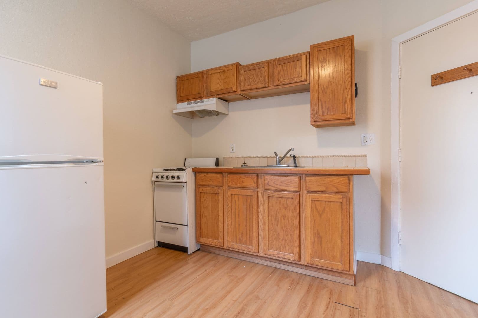 Portland Apartment: 6020 NE Glisan