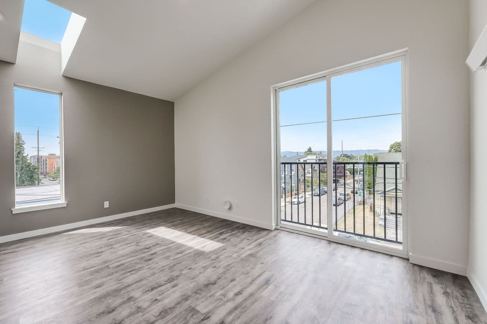 Portland Apartment: 4712 N Williams Ave