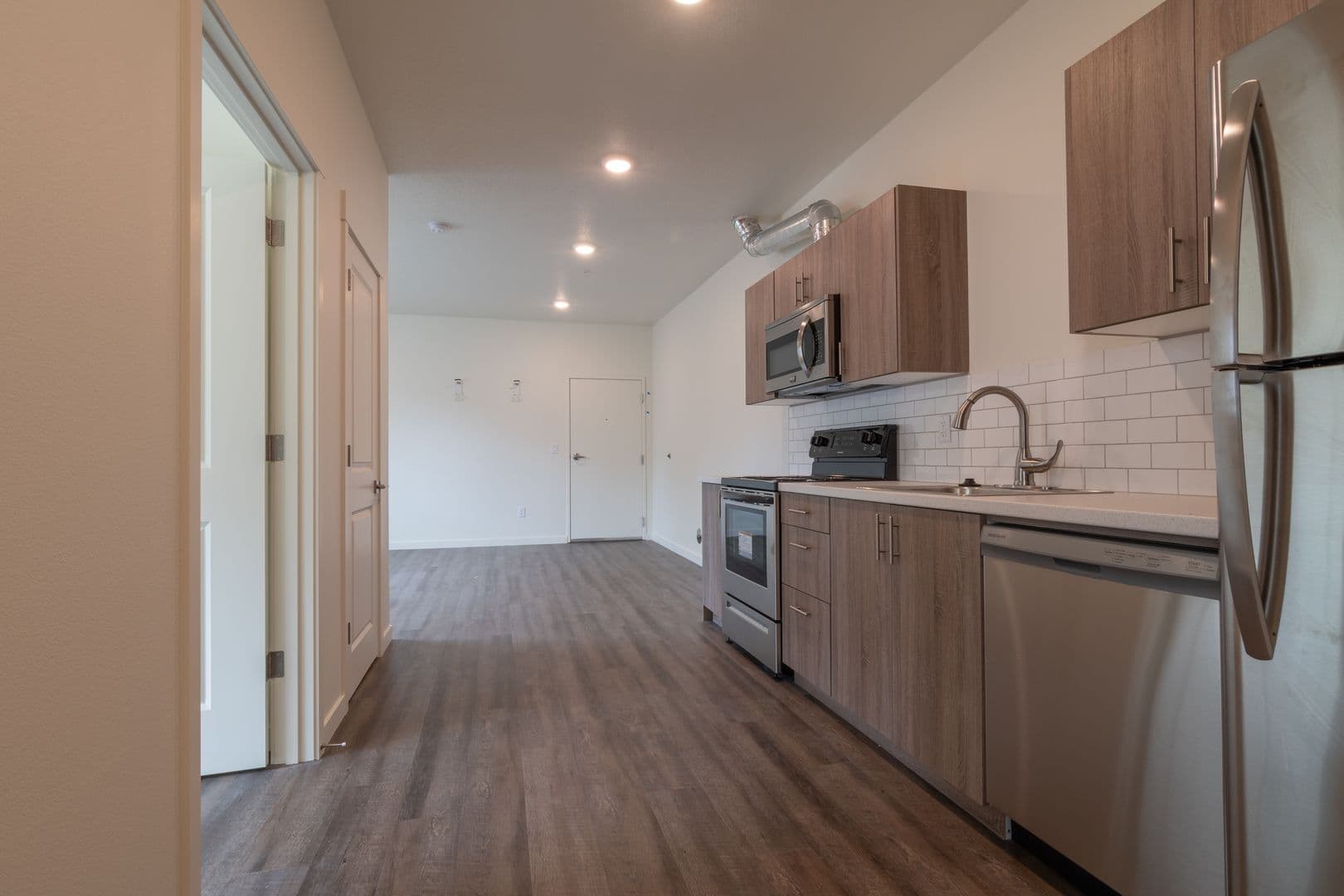 Portland Apartment: 2630 NE Dekum