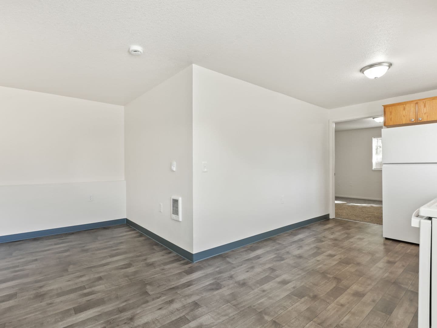 Portland Apartment: 13024 SE Tessa St