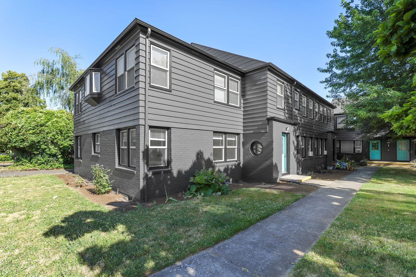Portland Apartment: 4831-4841 E Burnside St