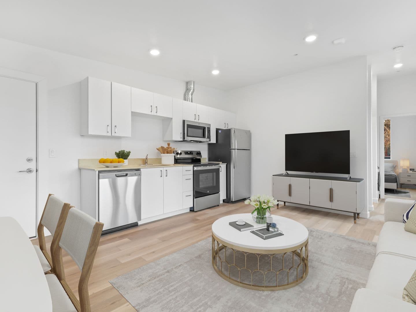 Portland Apartment: 311 NE Graham St
