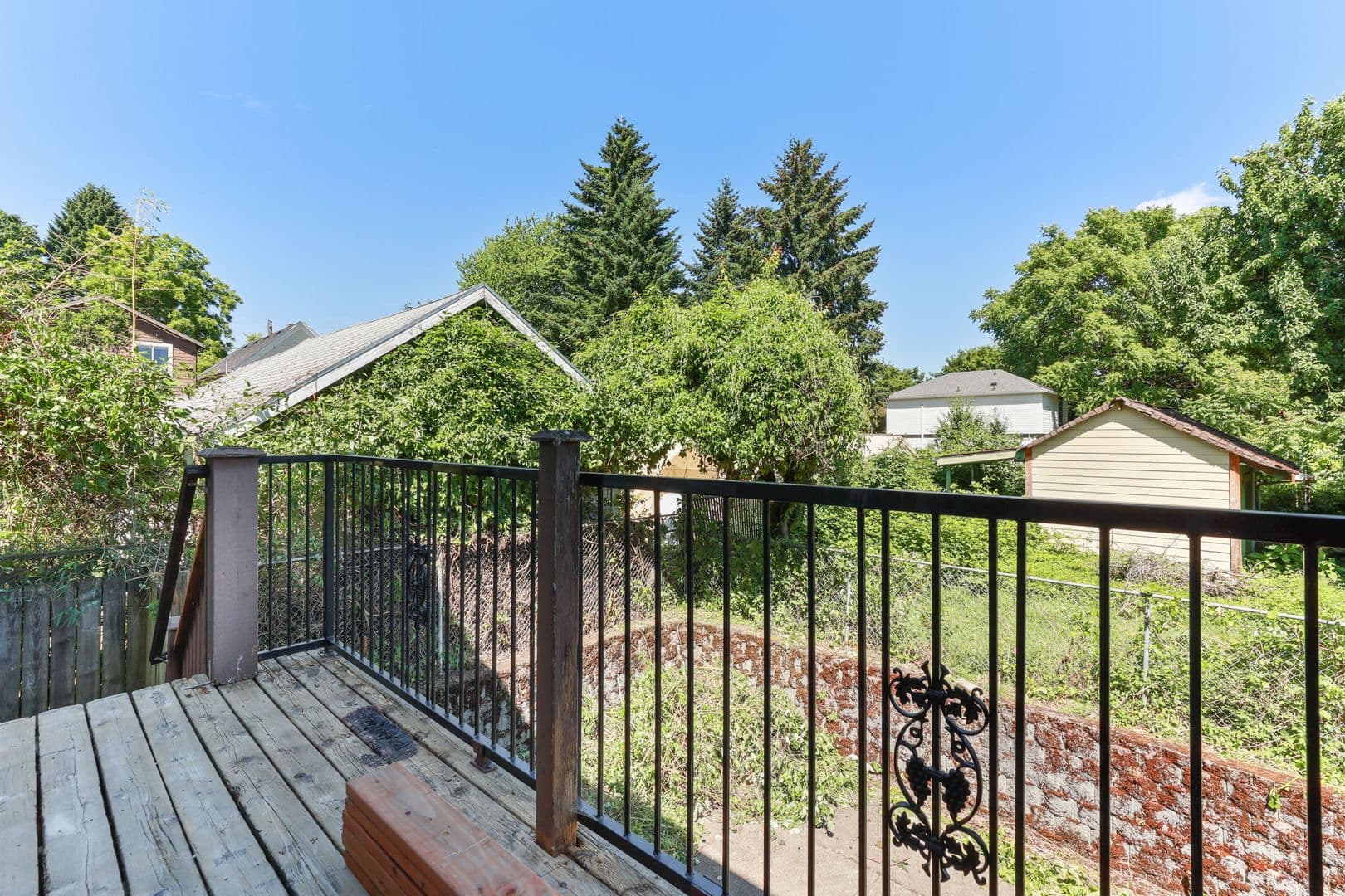 Portland Apartment: 2020 NE Rodney
