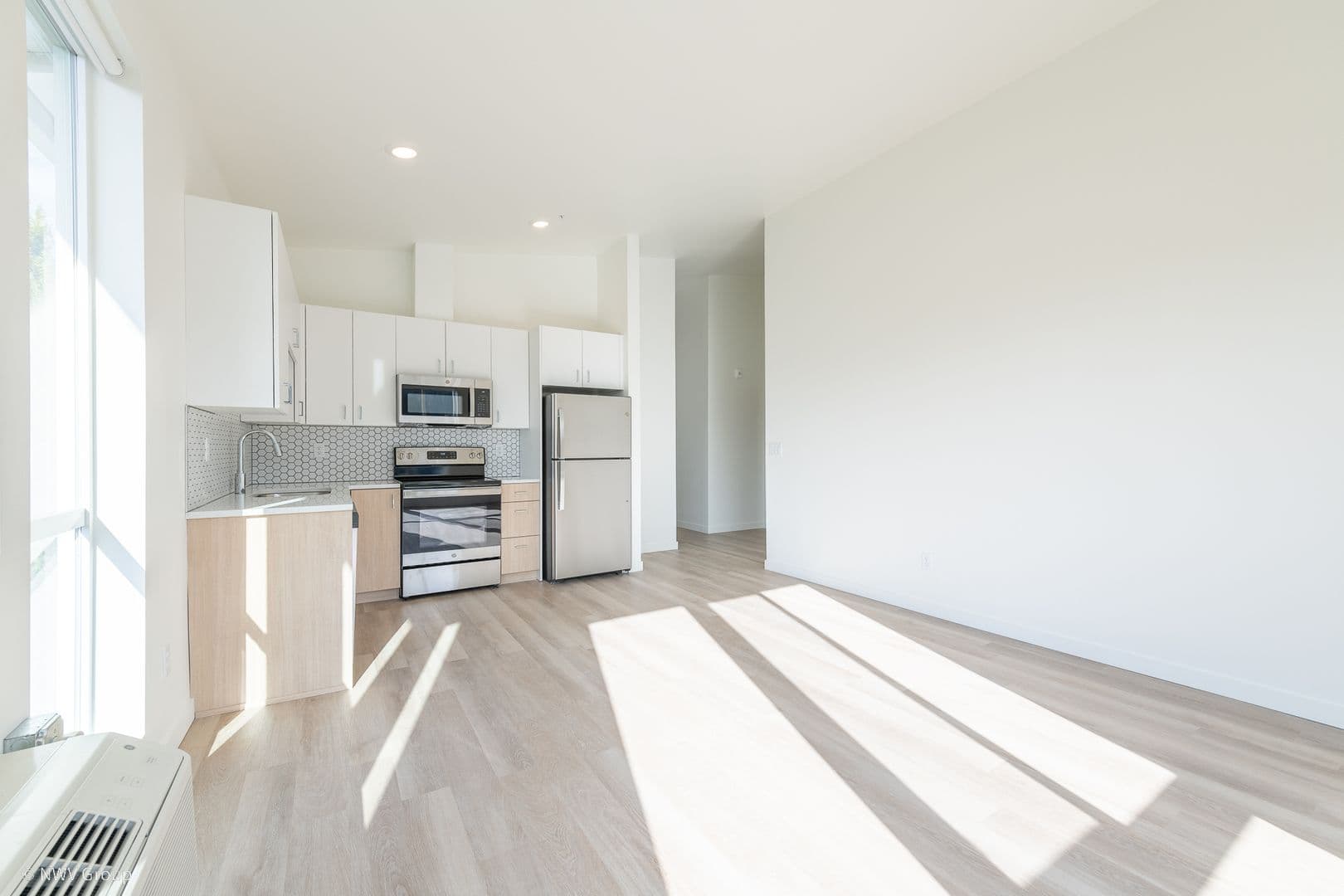 Portland Apartment: 8770 N Willamette