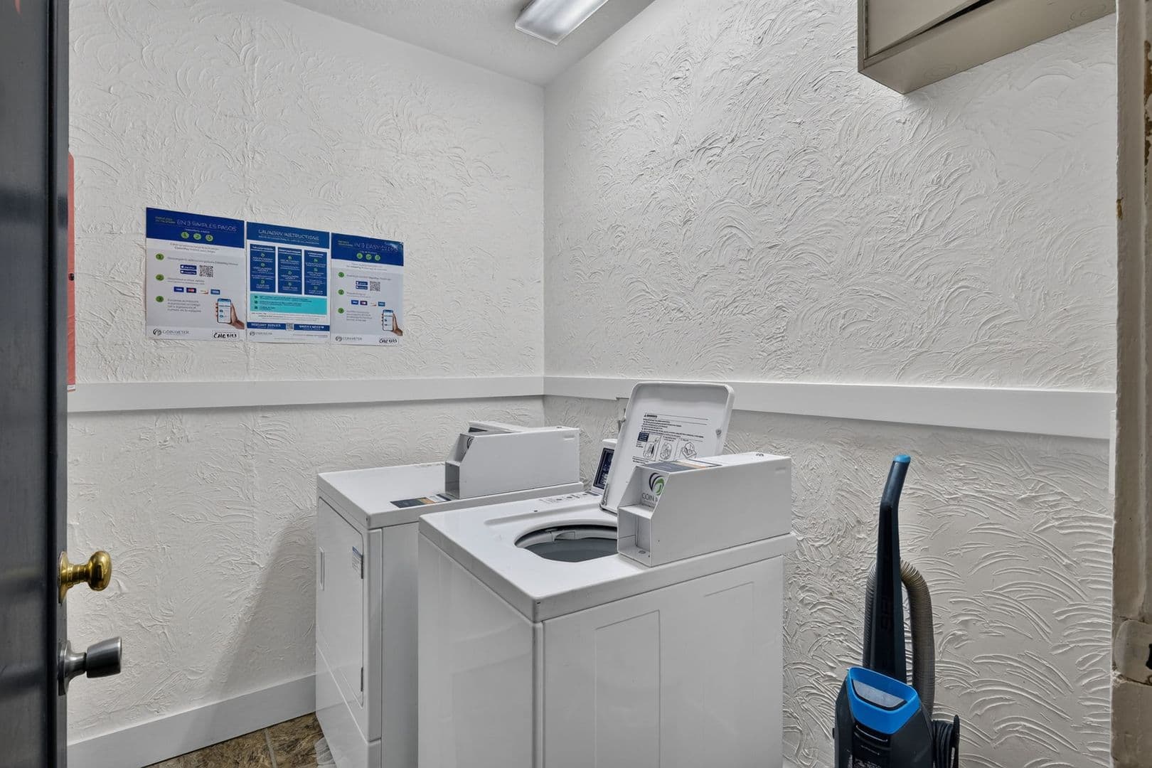 Portland Apartment: 6020 NE Glisan