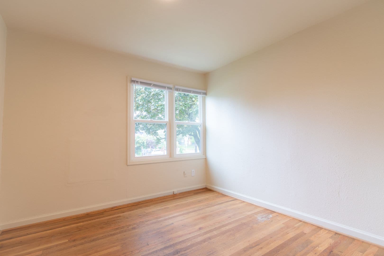 PORTLAND Apartment: 5412-5420 NE 9th