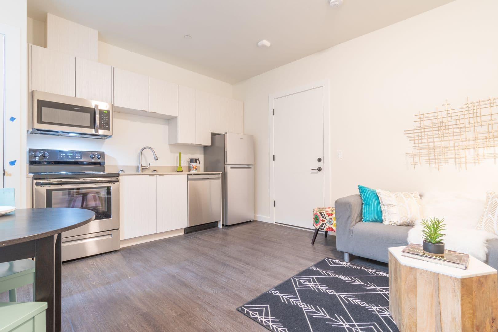 Portland Apartment: 435 NE Church