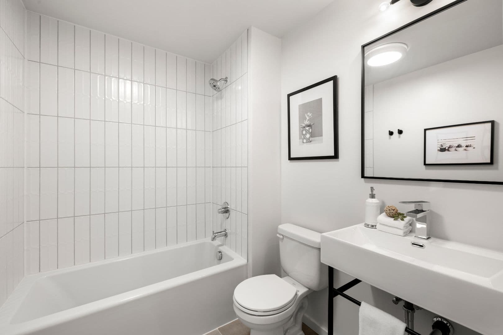 Portland Apartment: 1615 N Willis Blvd