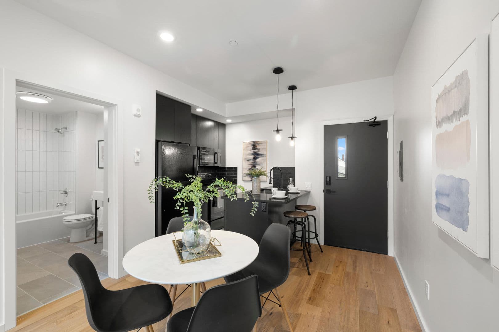 Portland Apartment: 1615 N Willis Blvd