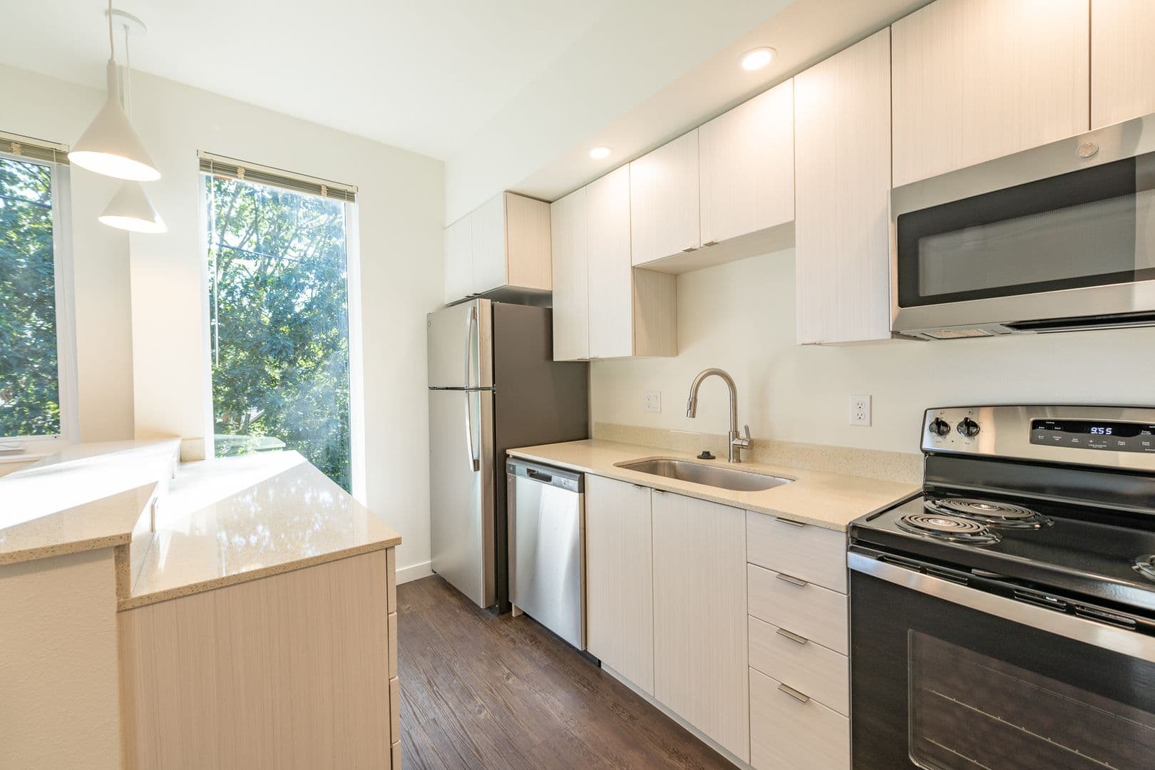 Portland Apartment: 831 NE 29th