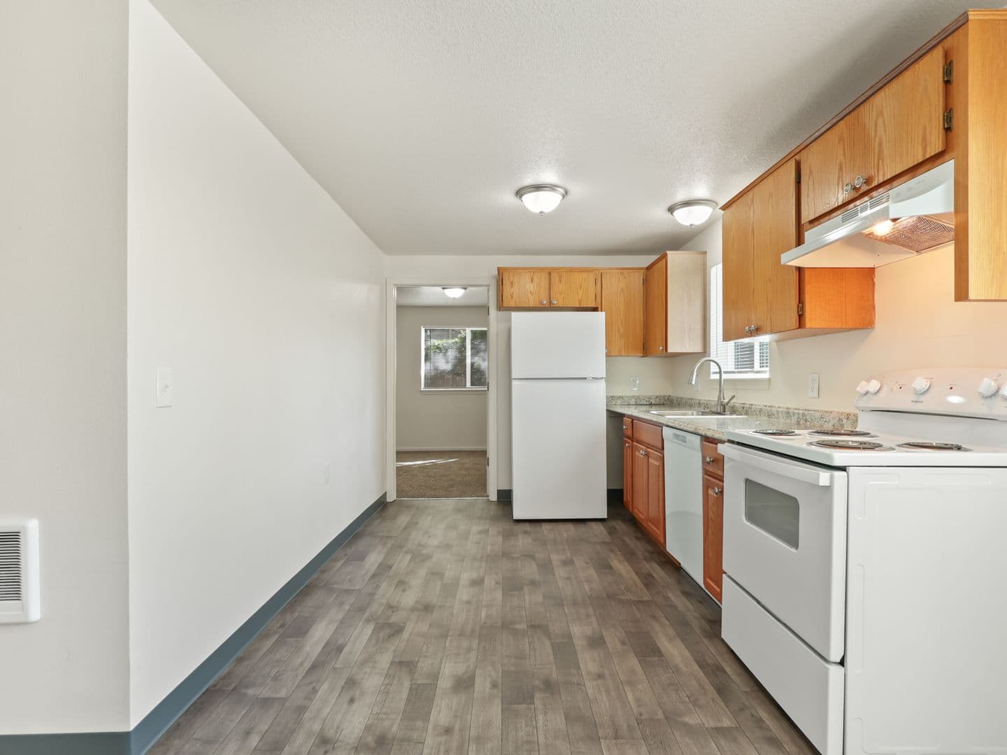 Portland Apartment: 13024 SE Tessa St