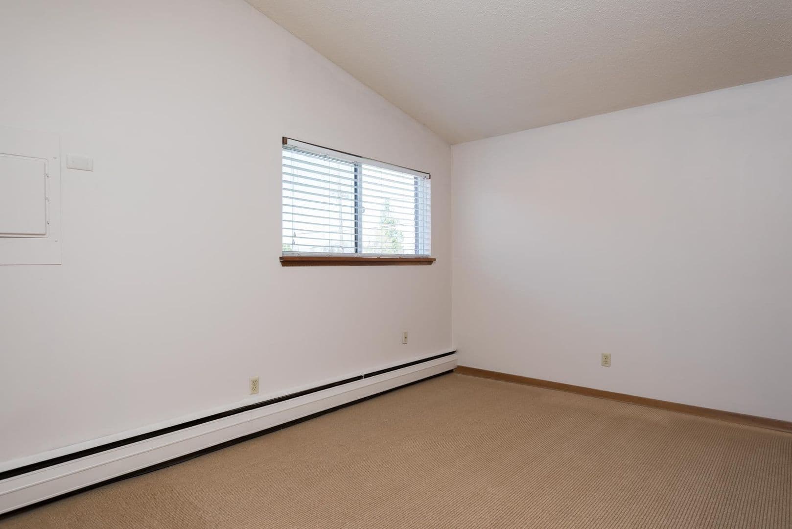 Portland Apartment: 2504 N Rosa Parks Way