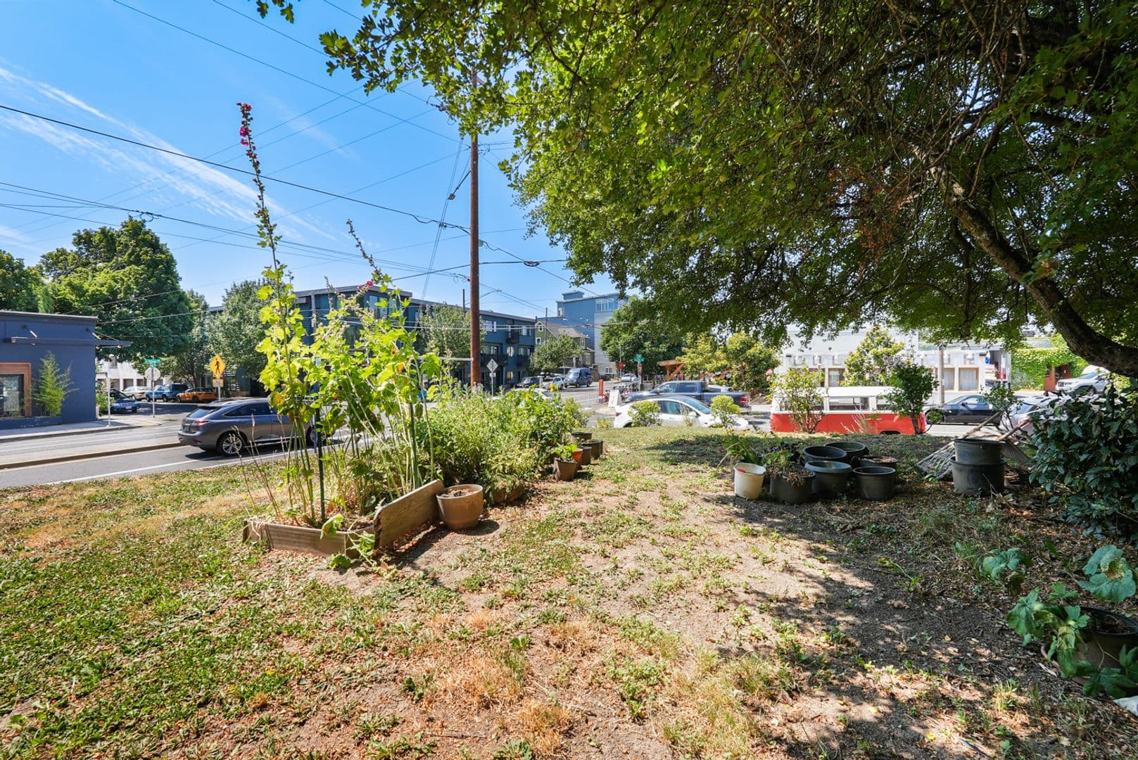 Portland Apartment: 2411-2417 NE Glisan