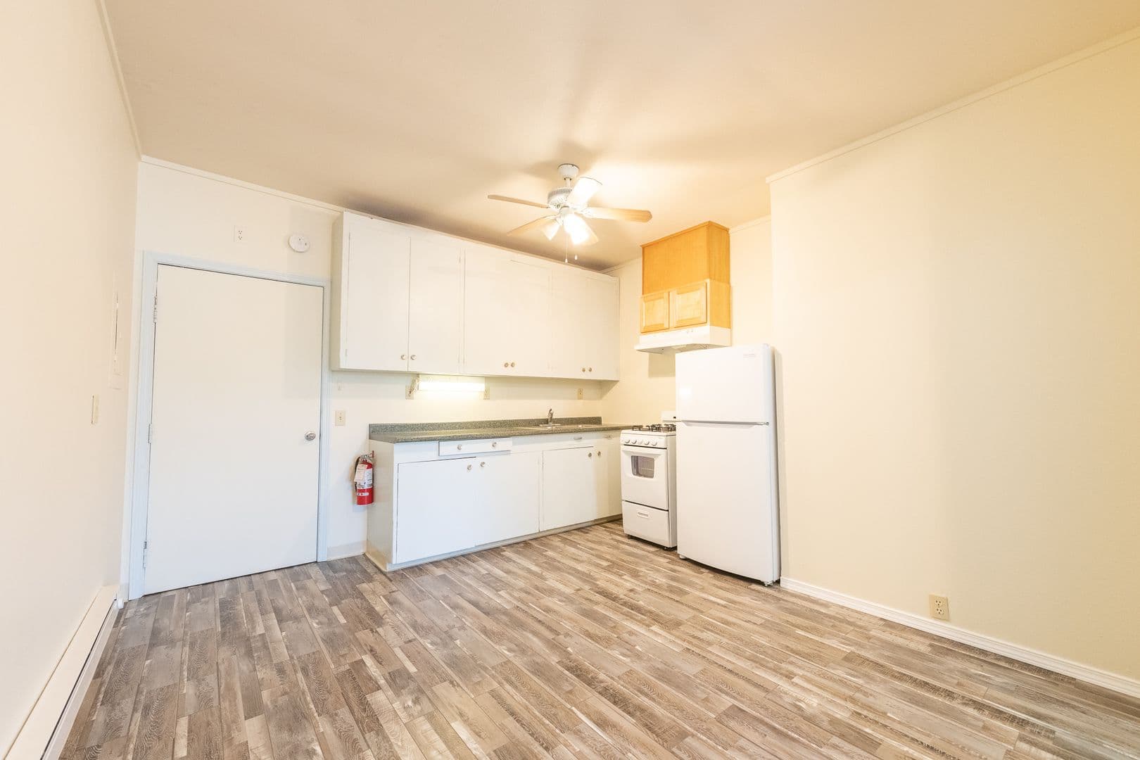 Portland Apartment: 7202-7204 NE Glisan