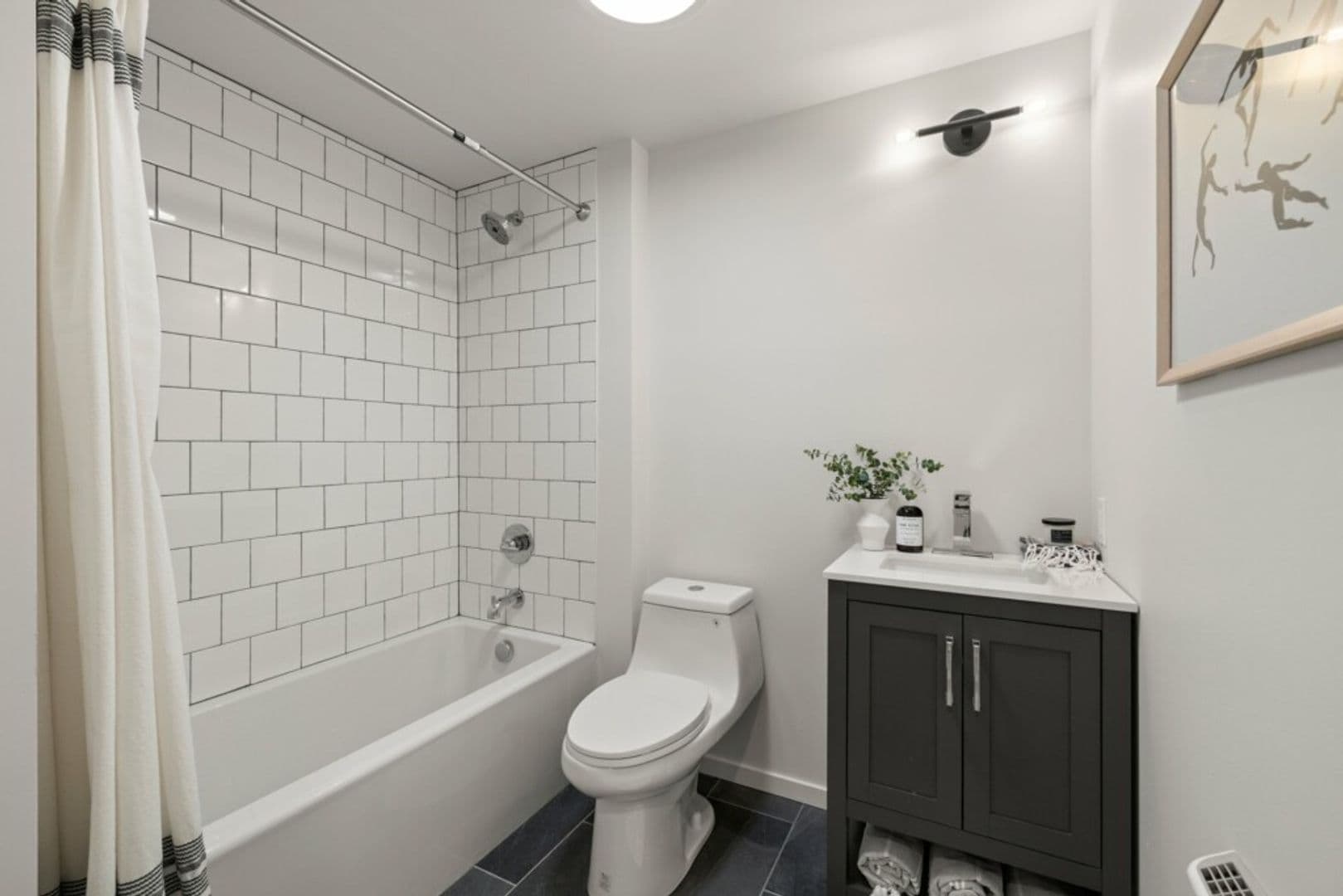 Portland Apartment: 1615 N Willis Blvd