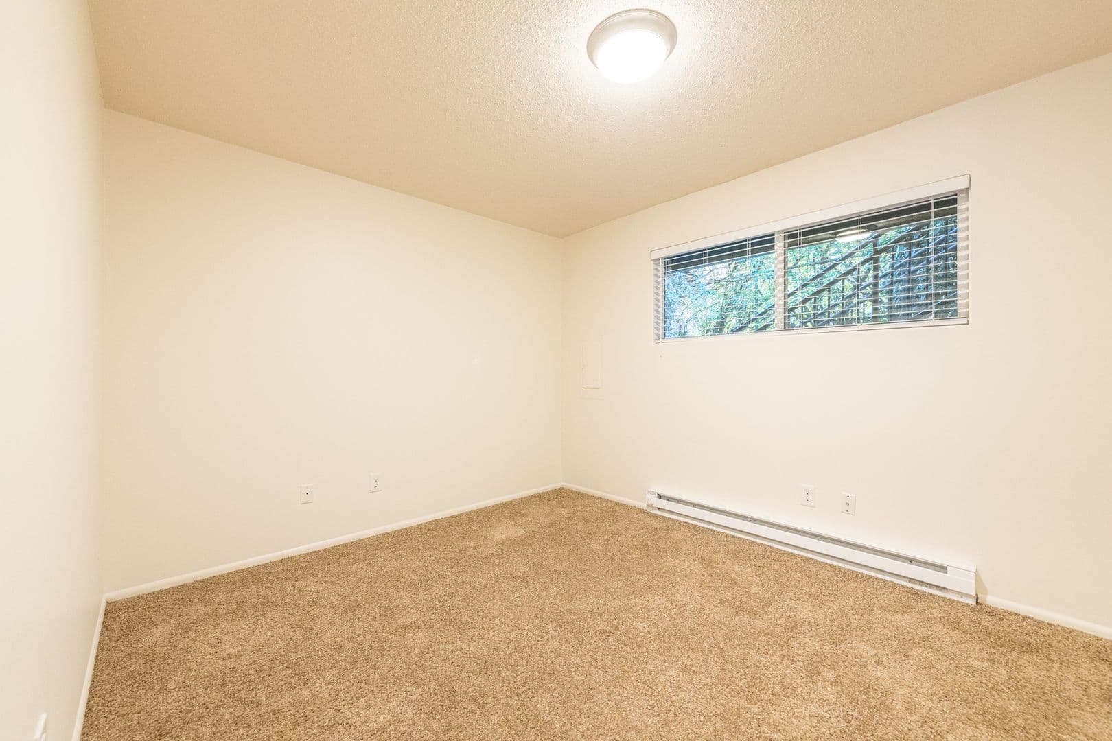 Portland Apartment: 6225-6235 SW Burlingame